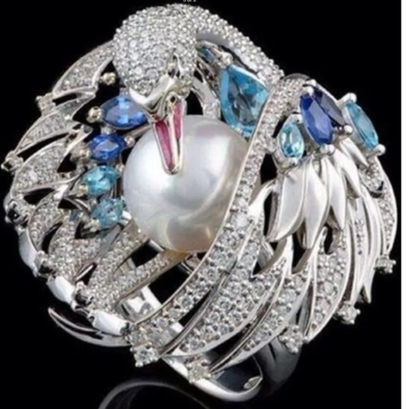 Jewelry - Crystal Swan With Pearl Silver Ring!